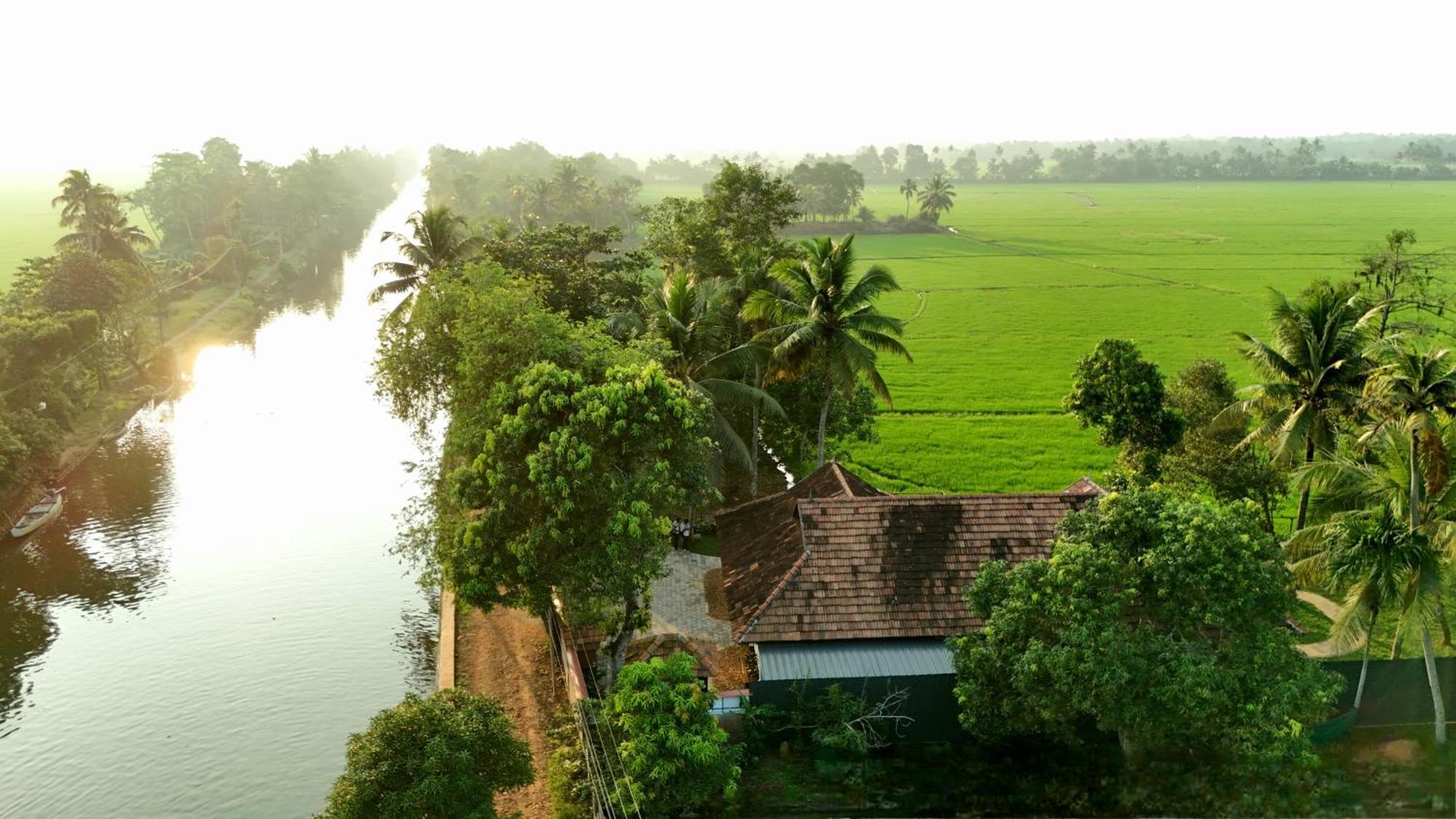 Paadam By The Backwaters Kumarakom Eksteriør billede